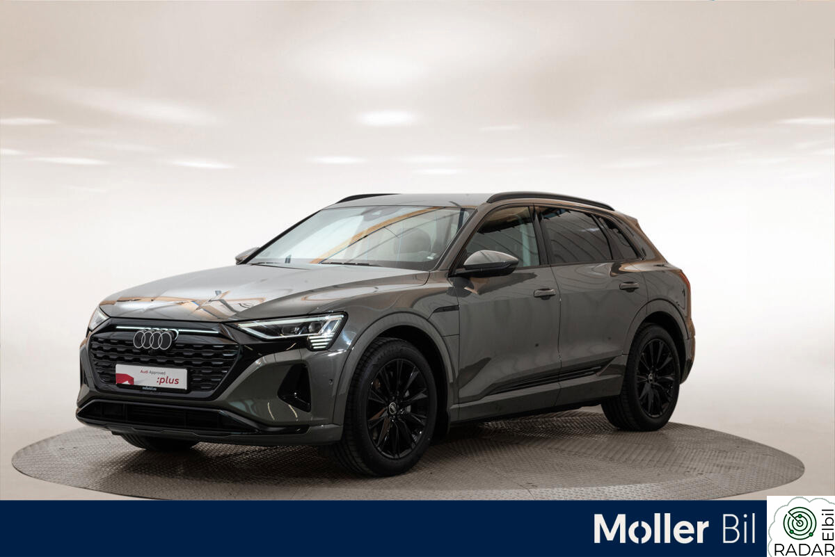 AUDI Q8 55 E TRON 55 advanced plus