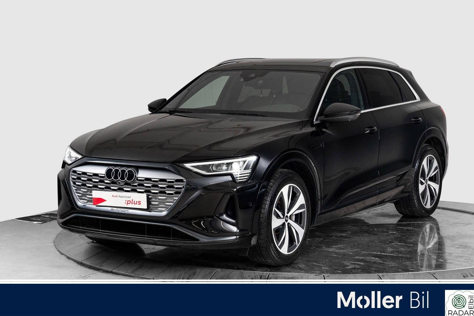 AUDI Q8 55 E TRON 55 advanced plus, Pano, Krok, Matrix, El.seter, 360+++