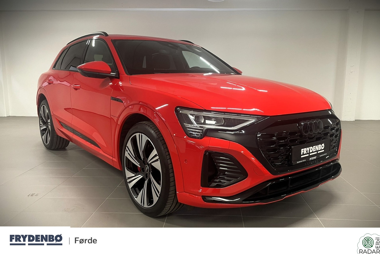 AUDI Q8 55 E TRON 55 S-Line Plus 22"|SORT.OPTIK|MATRIX|360|PANO|EL.SETE++