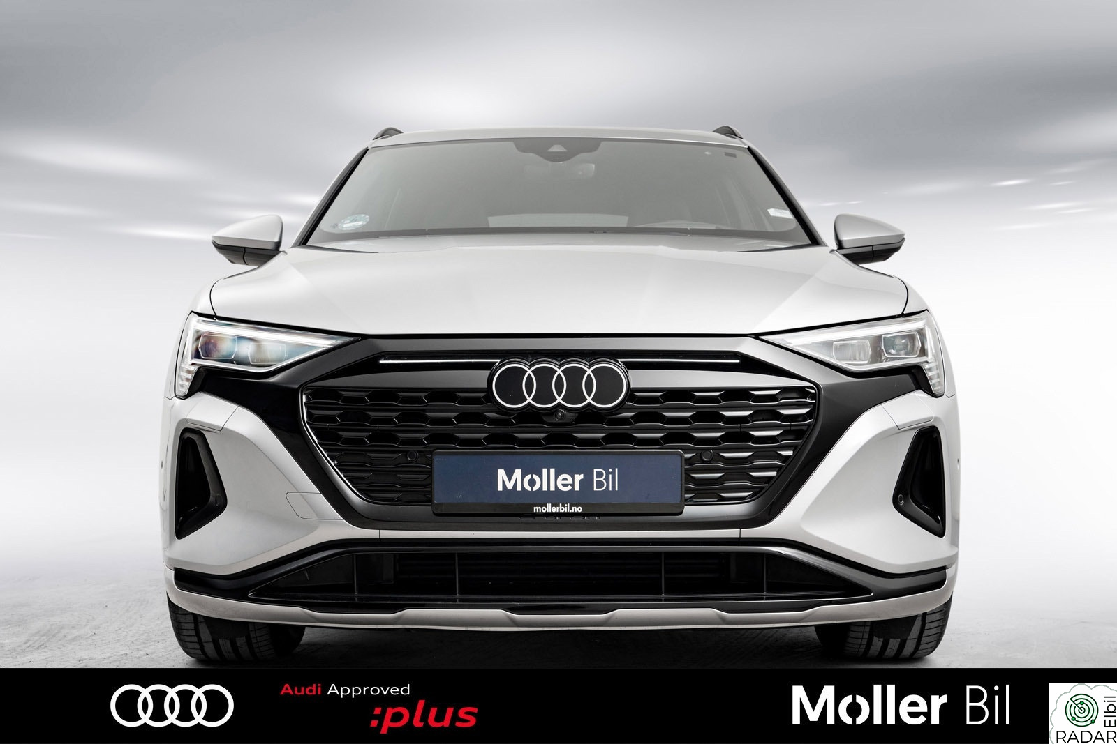 AUDI Q8 55 e-tron 55 Advanced Matrix-H.feste-Panorama-Head up-Skinn-360 R