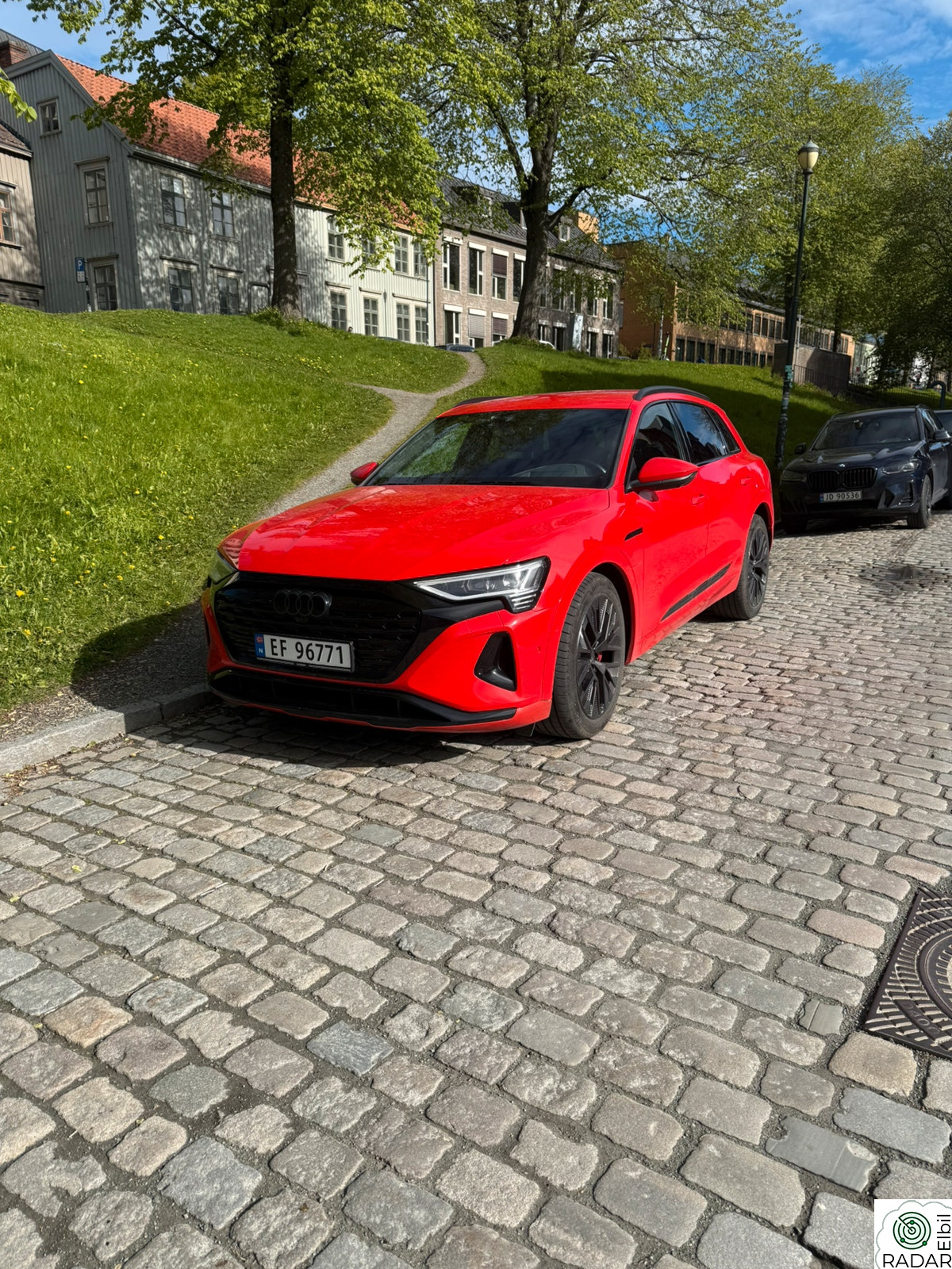 AUDI Q8 50 E TRON 50 Advanced Plus