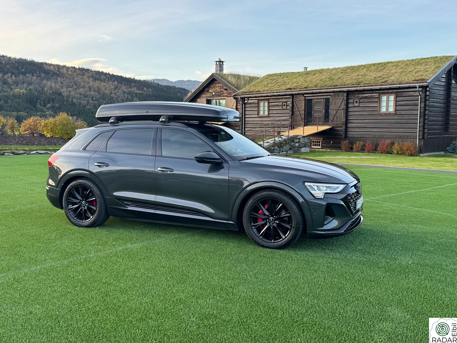 AUDI Q8 55 E TRON Audi Q8 e-tron 55 Advanced Plus 33 000km