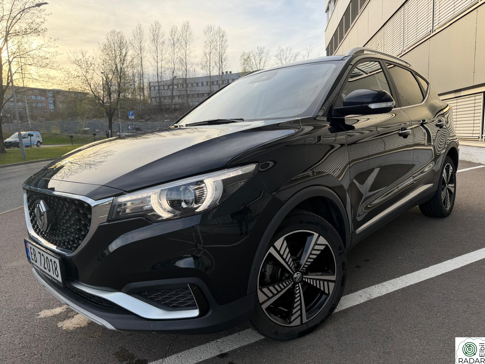MG ZS EV Luxury "NY BIL GARANTI"