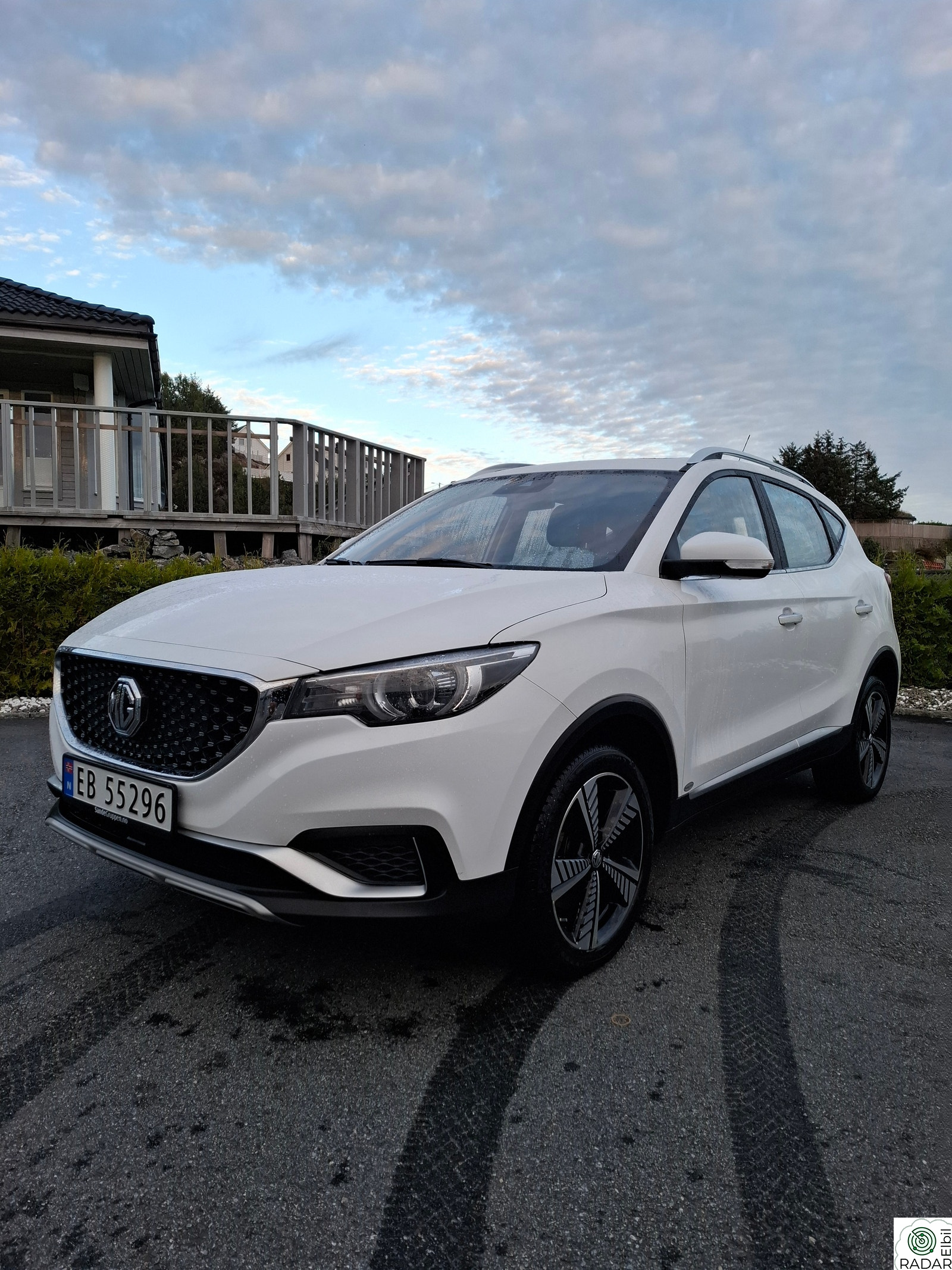 MG ZS EV Luxury