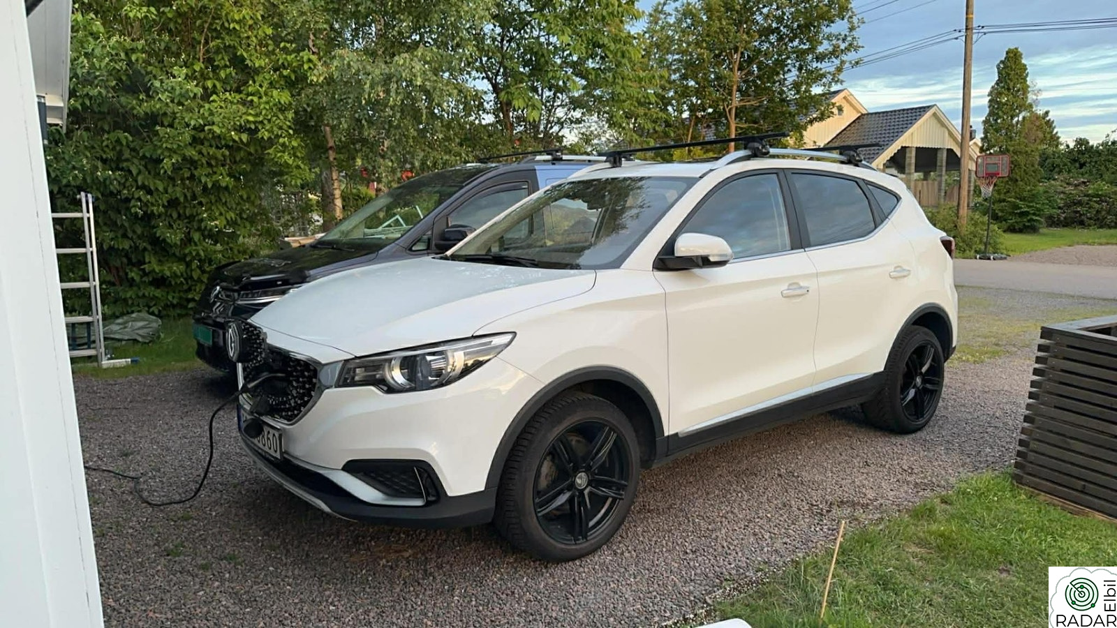MG ZS EV Luxury / ACC / Skinn / Carplay / R.kam / Soltak
