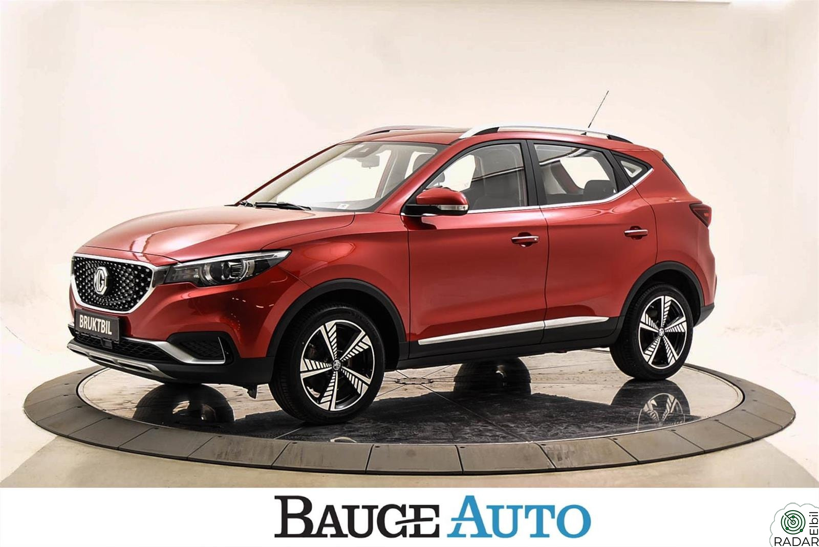 MG ZS EV Luxury Skinn/Panorama/Kamera/Lav km+