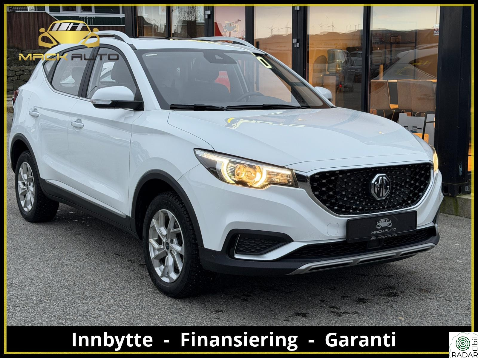 MG ZS EV LUXURY / NAVI / SKINN / KAMERA / ACC / PANO / KEYLESS