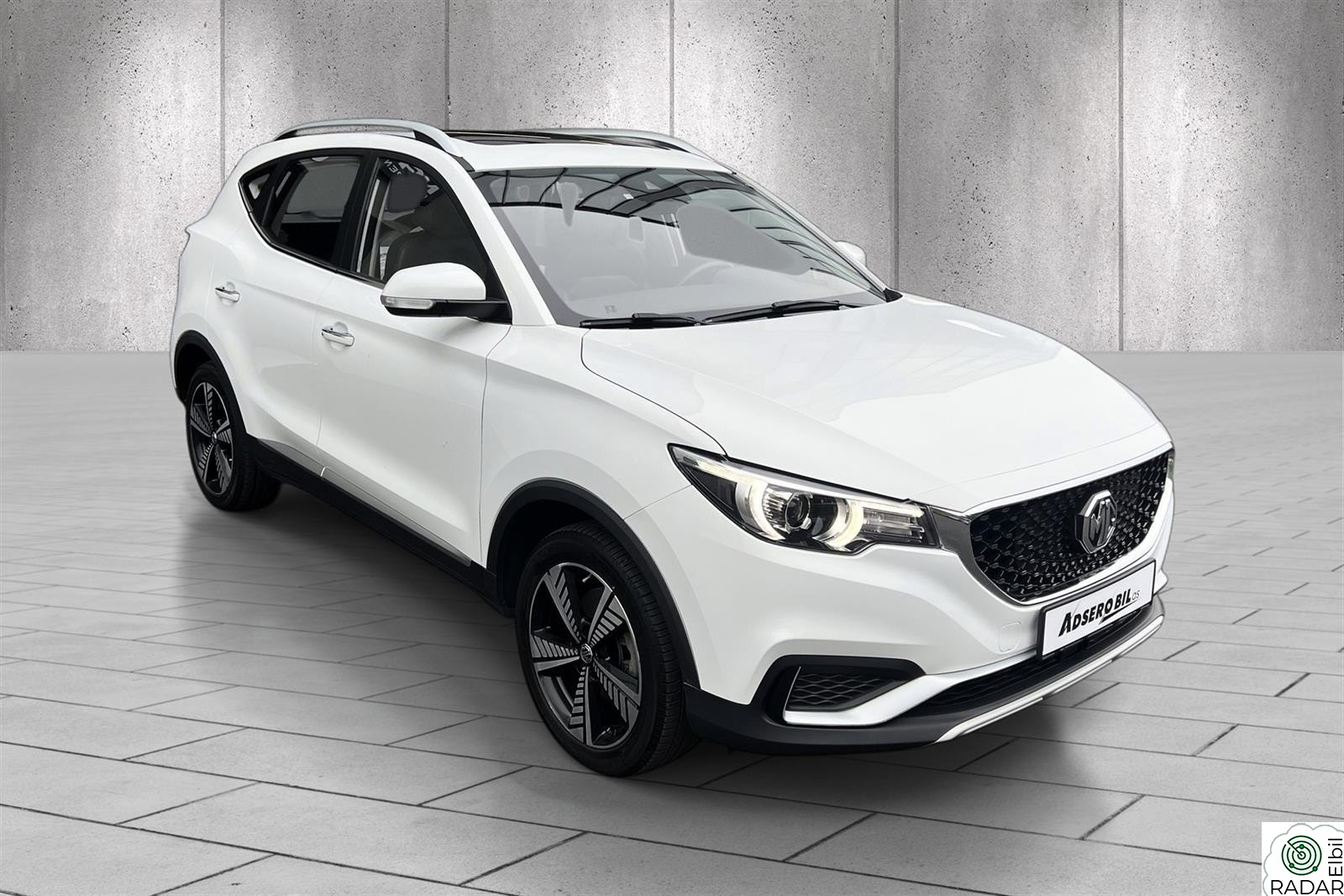 MG ZS EV LUXURY HENGERFESTE / 23 MND GARANTI