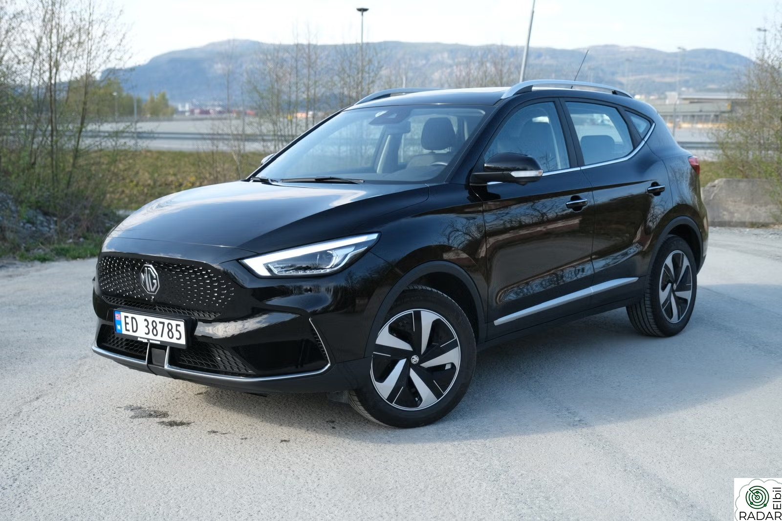 MG ZS EV Luxury long range