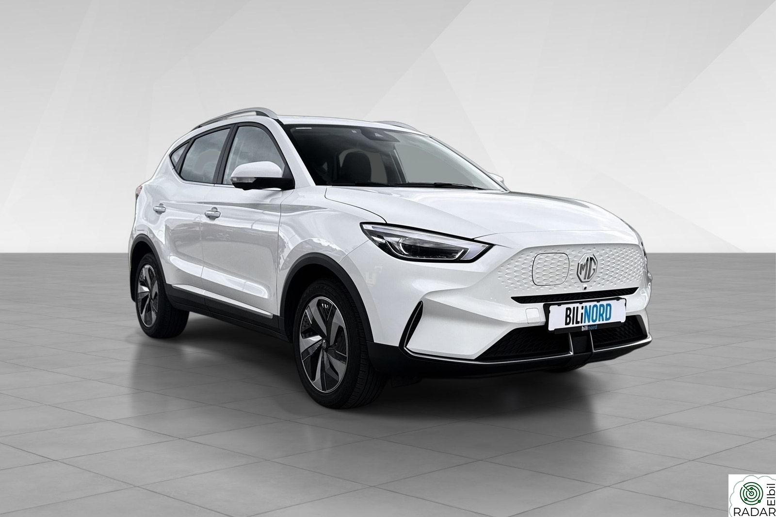 MG ZS EV LUXURY Skinn Navi