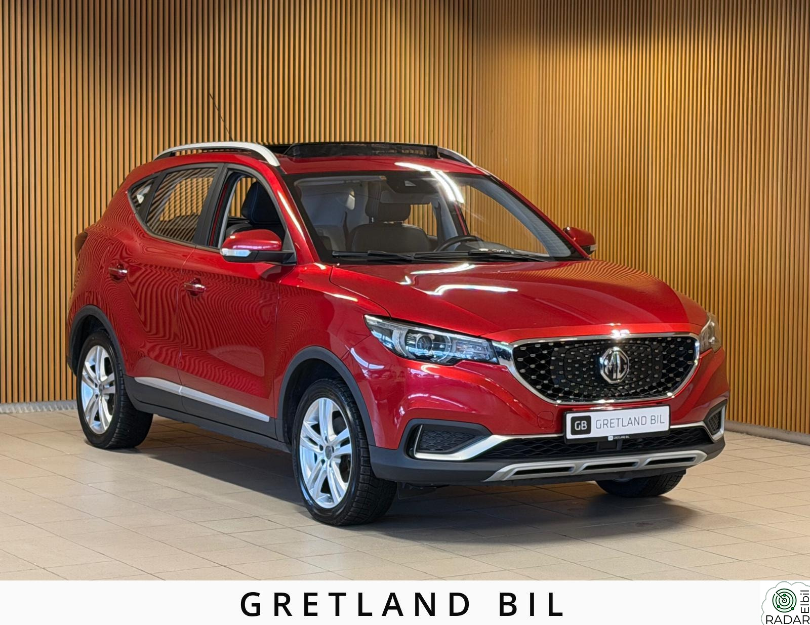 MG ZS EV LUXURY UTGAVE/PANO TAK/ ADP. CRUISE/CARPLAY/SKINN!