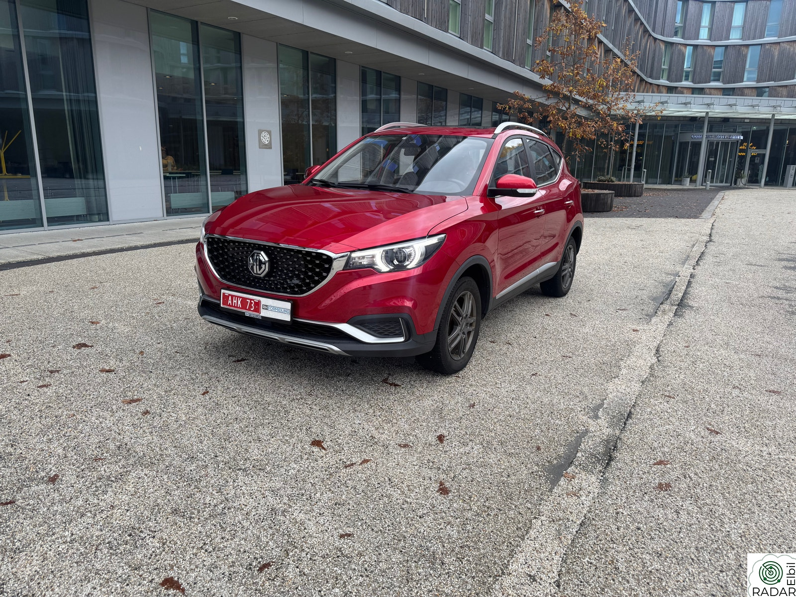 MG ZS EV Luxury / ACC / Skinn / Panorama