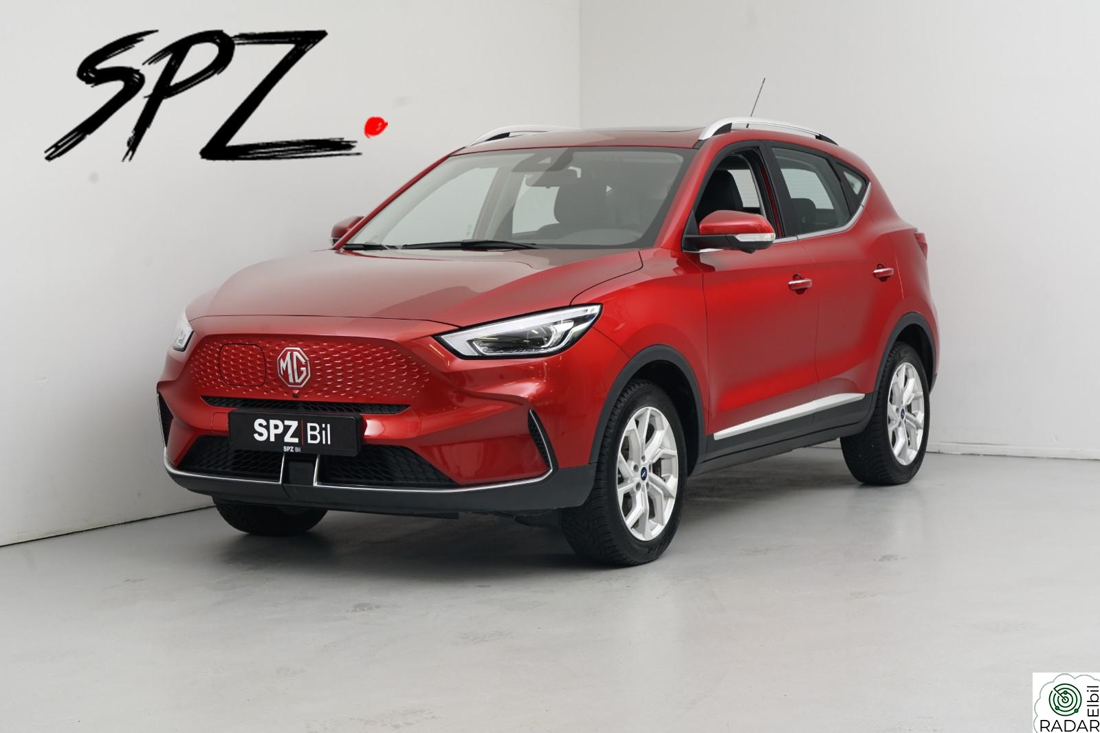MG ZS EV LUXURY LONG RANGE SKINN PANO KEYLESS ACC KAMERA NORSK