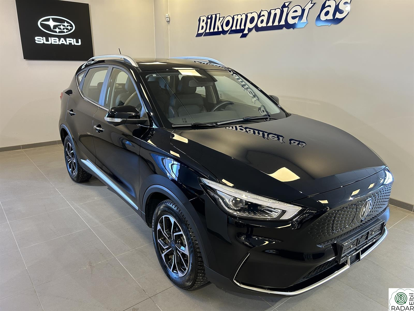MG ZS EV Luxury/440kmWLTP/Glasstak/Skinn/Kun 6000km
