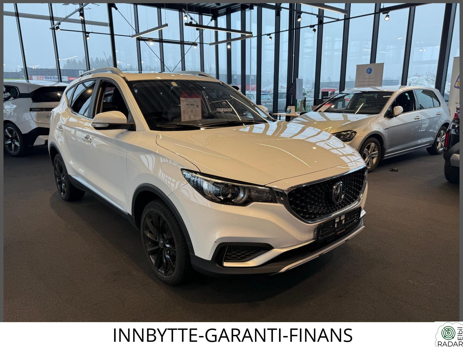 MG ZS EV Luxury/ Panorama/ Acc/ Skinn/ CarPlay/ R.kam/ +++