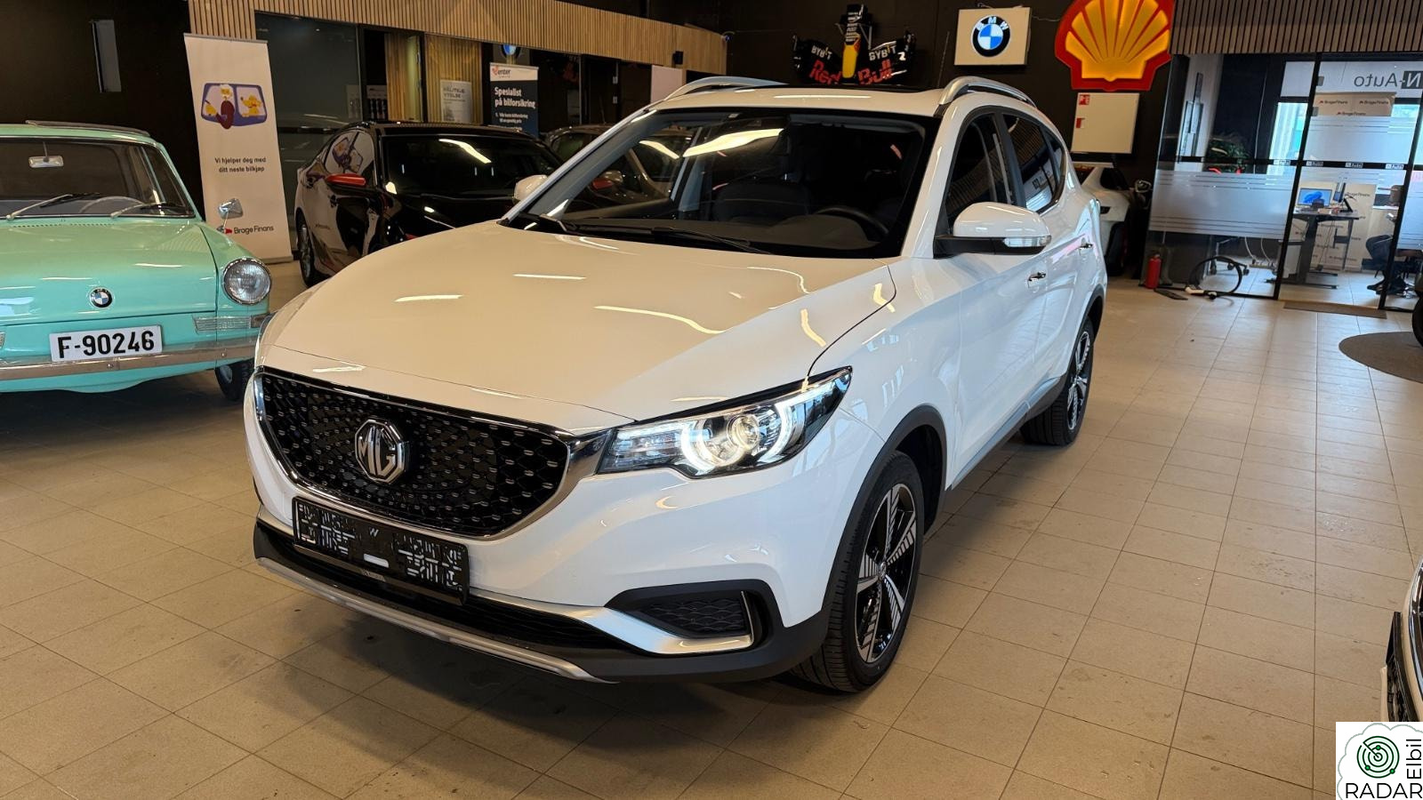 MG ZS EV Premium utgave / NY EU/SKINN/ Panorama/ Kamera/Garanti
