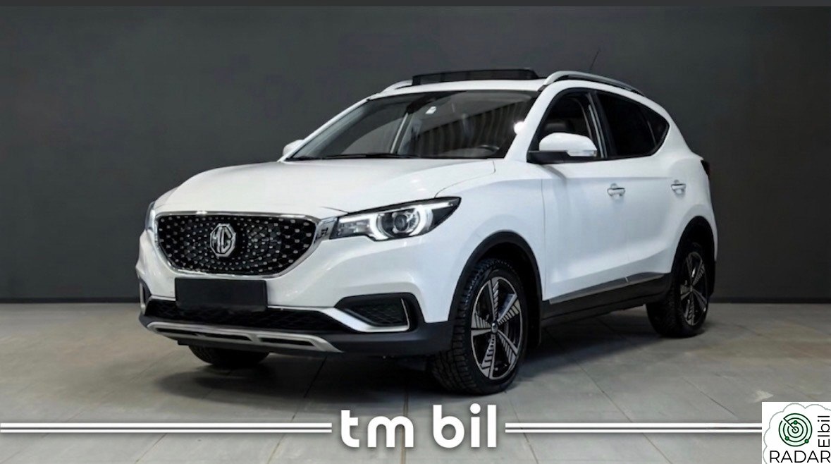 MG ZS EV Luxury Skinn Panoramarak CarPlay ACC Nye vinterdekk