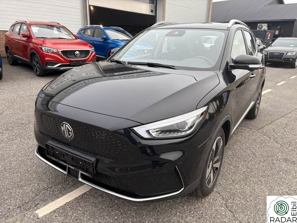 MG ZS EV 70KW 156HK LUXURY SKINN KLIMA NAVI PANORAMATAK