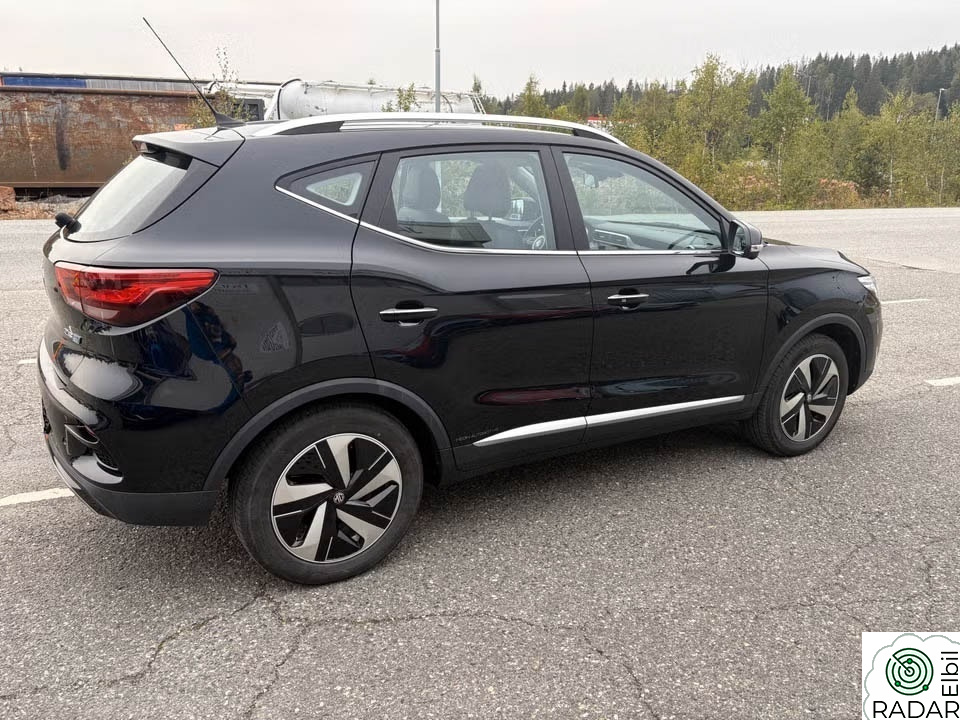 MG ZS EV 70KW 156HK LUXURY SKINN KLIMA NAVI PANORAMATAK