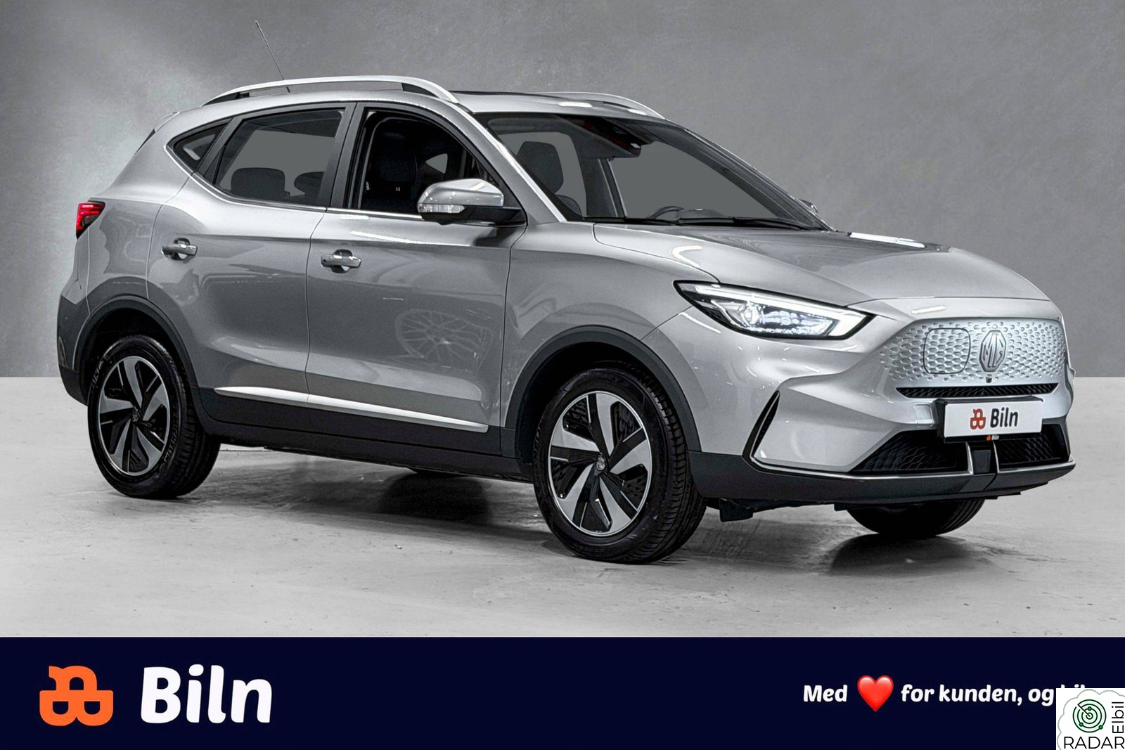 MG ZS EV LUXURY /ACC/Krok/Skinn/Pano/R.kam/Keyless/LED