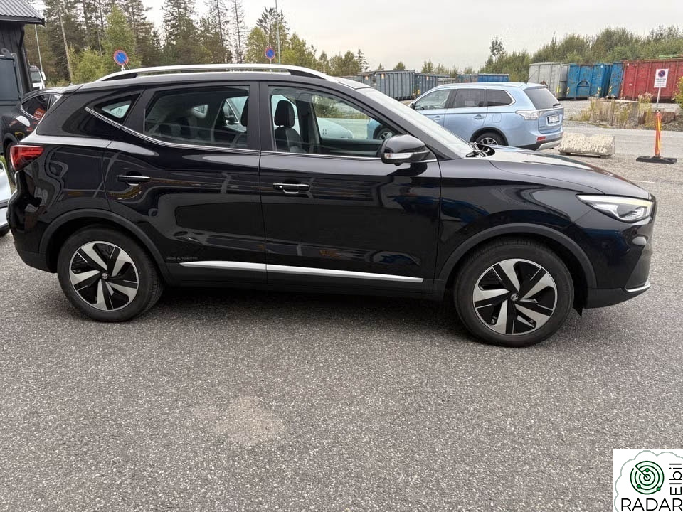 MG ZS EV 70KW 156HK LUXURY SKINN KLIMA NAVI PANORAMATAK