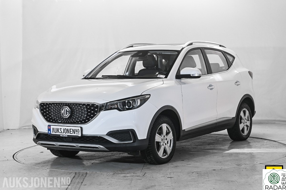 MG ZS EV LUXURY KAMERA PANORAMA ADAPTIV CRUISE SKINN