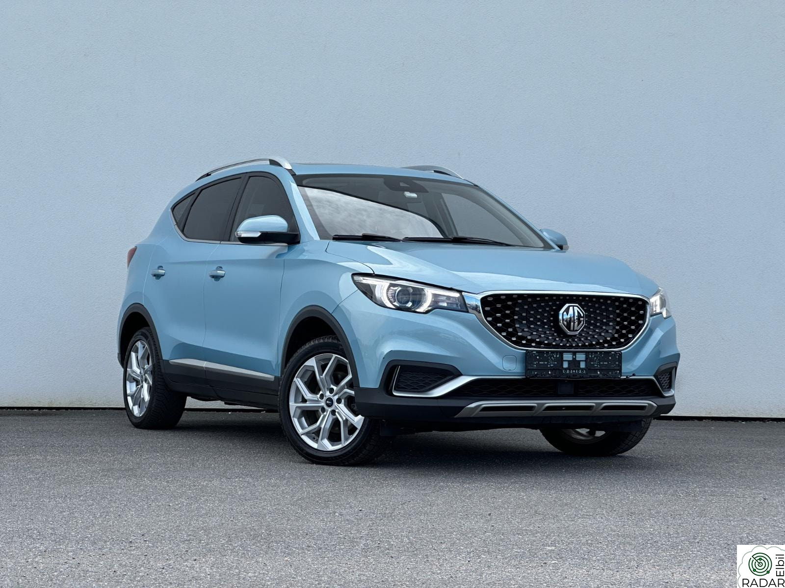 MG ZS EV Luxury - Skinn - Pano - R.kamera - ACC - Apple CarPlay+