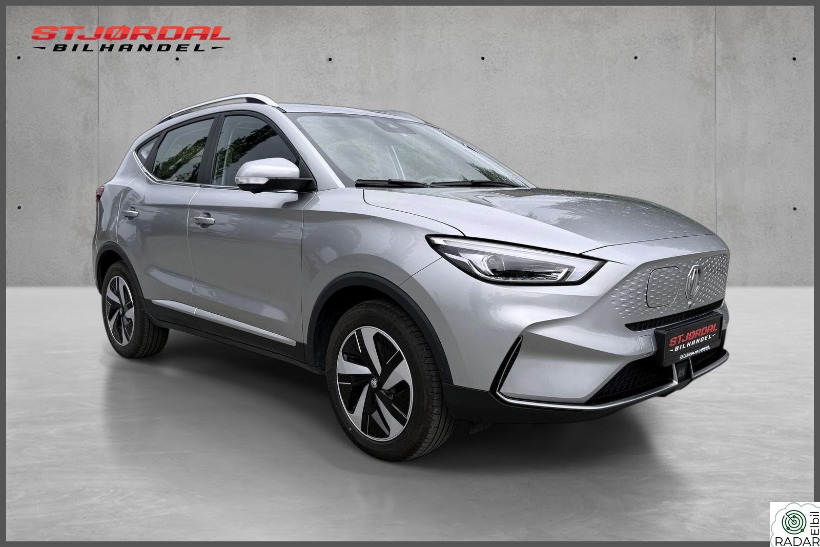 MG ZS EV // Panorama glasstak // ACC // LED // Carplay