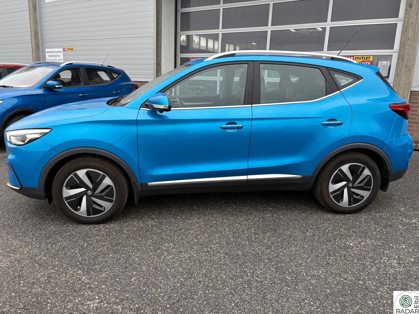 MG ZS EV 70KW 156HK LUXURY KLIMA SKINN PANORAMATAK