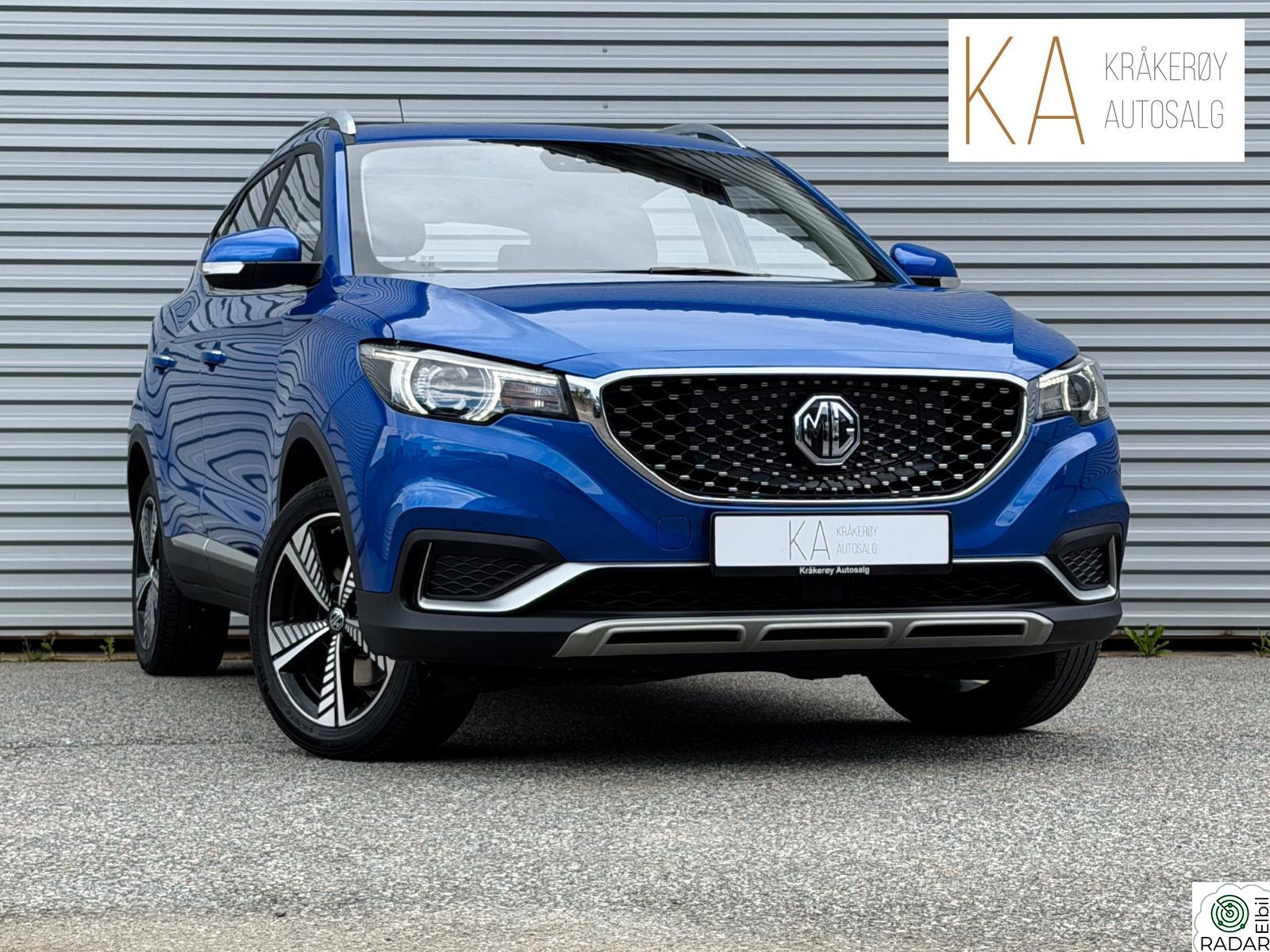 MG ZS EV LUXURY/SKINN/PANORAMA/ADAP.CRUISE/KAMERA/CARPLAY/NAVI