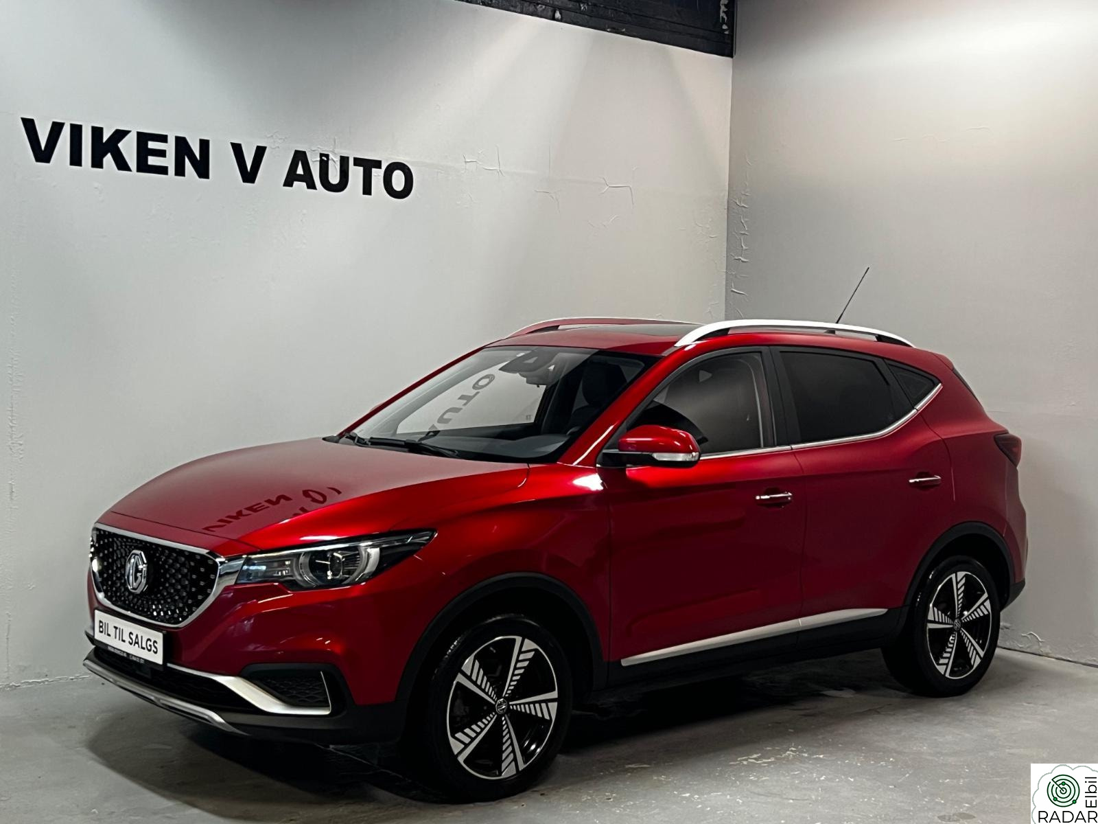 MG ZS EV Luxury Panorama-Skinn-AppleCarplay-Adaptiv-Cruise-R.Kam