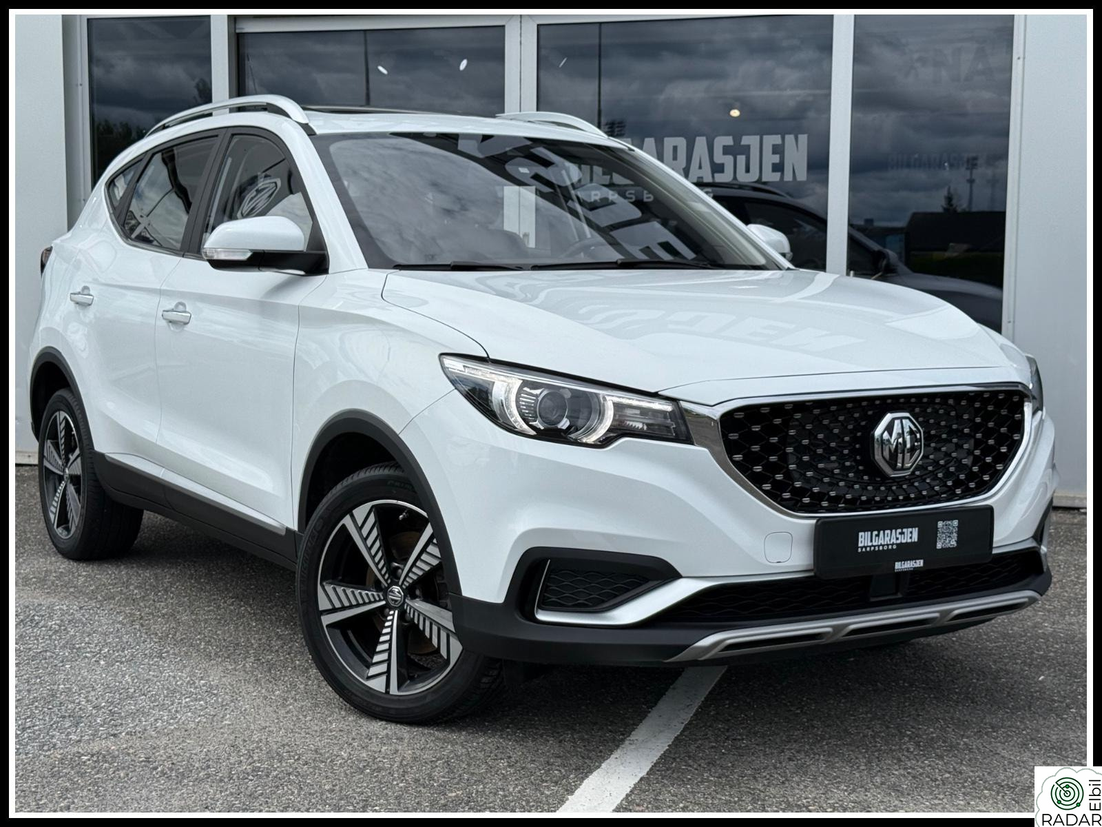 MG ZS EV Luxury Skinn|Glasstak|Ryggekamera|Nybilgaranti