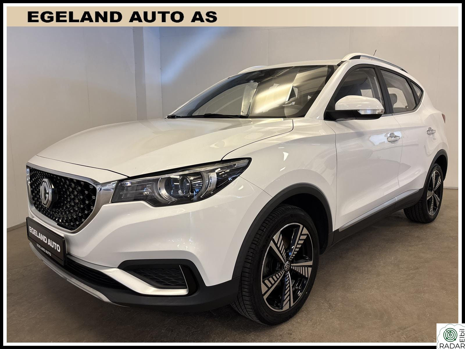 MG ZS EV Luxury MG Pilot 1eiers EU 07/28 Pano Skinn ACC BLIS +++
