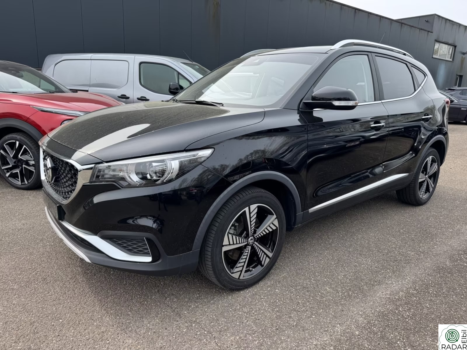 MG ZS EV 45KW 143HK LUXURY SKINN NAVI LED-LYS ACC