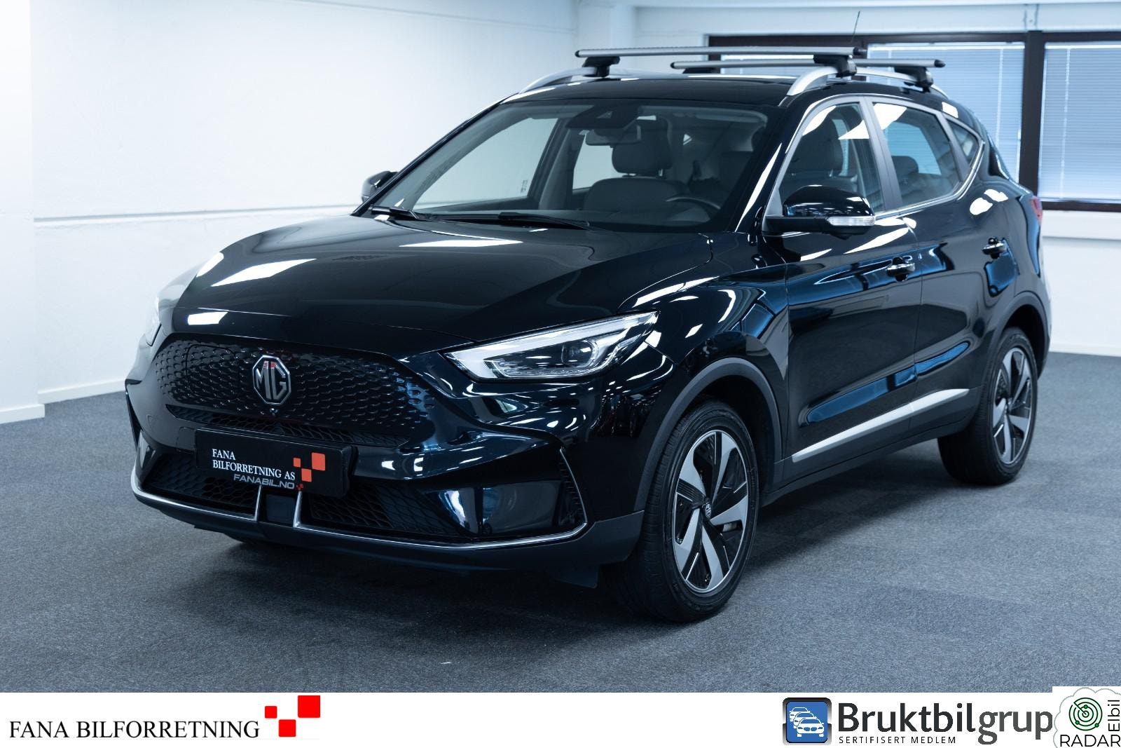 MG ZS EV Luxury Long Range/Skinn/Soltak/ACC/360 kamera/Carplay