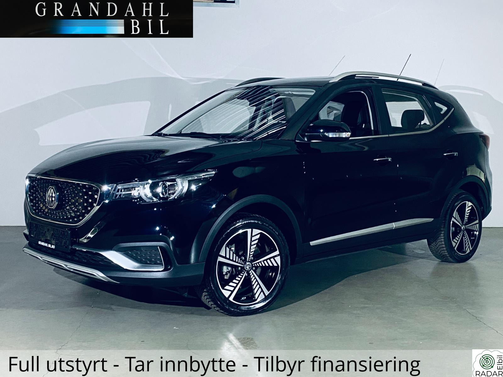 MG ZS EV Exclusive - Skinn - Panoramasoltak - 263KM WLTP!