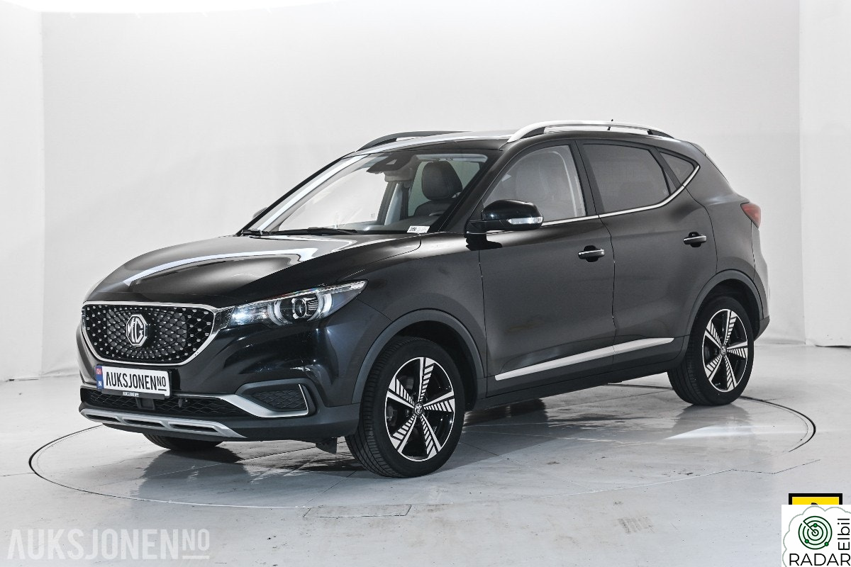 MG ZS EV LUXURY PANORAMA SKINN ADAPTIV CRUISEKONTROLL