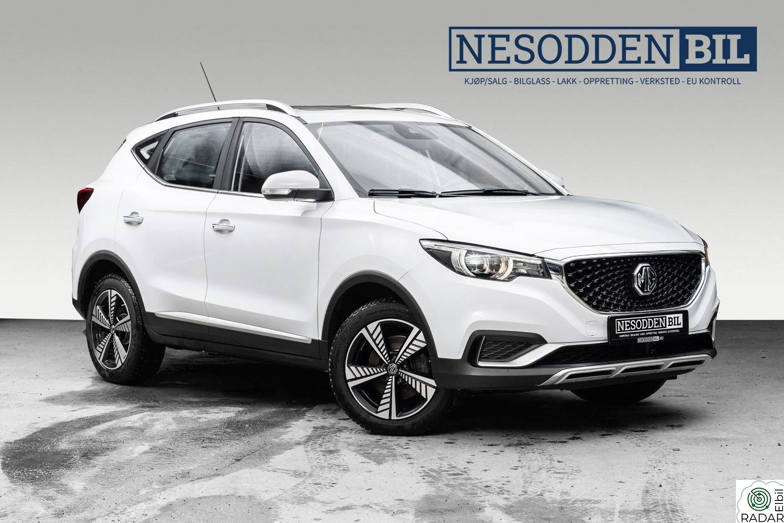 MG ZS EV Luxury / NYEU / Carplay / Skinn ++