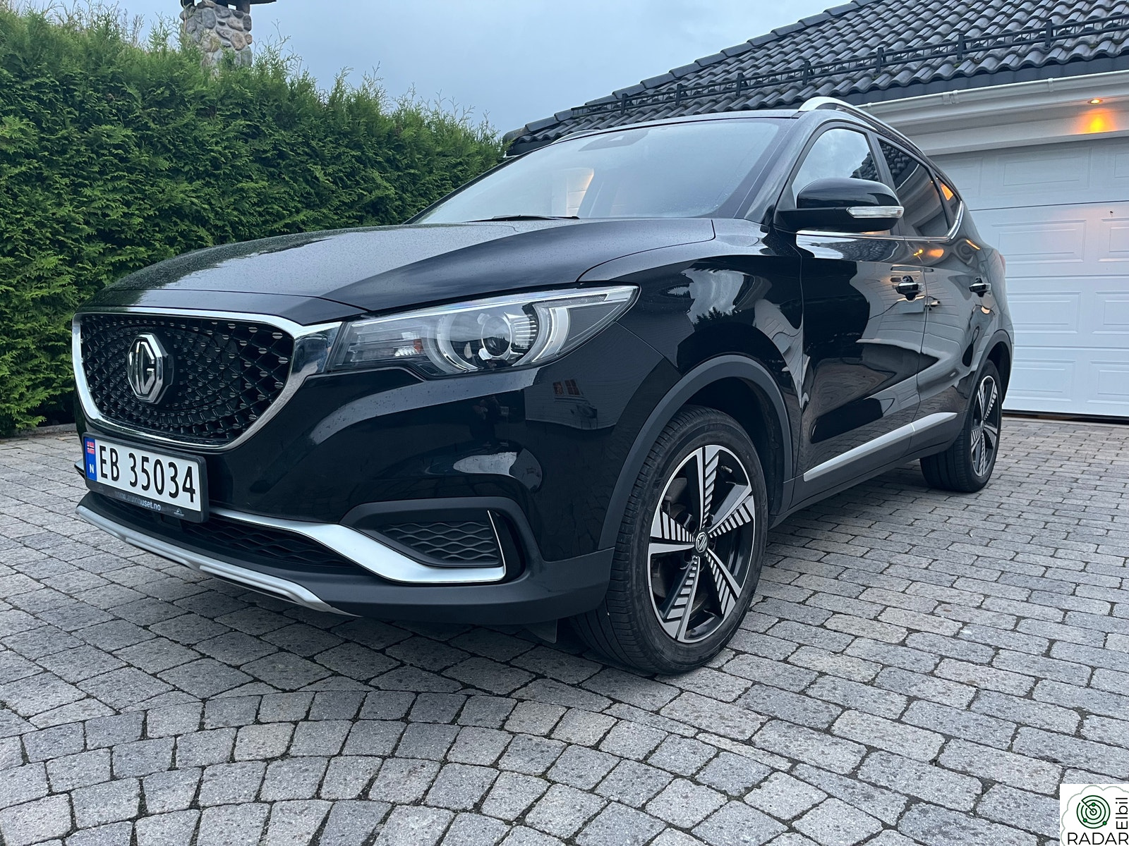 MG ZS EV Luxury