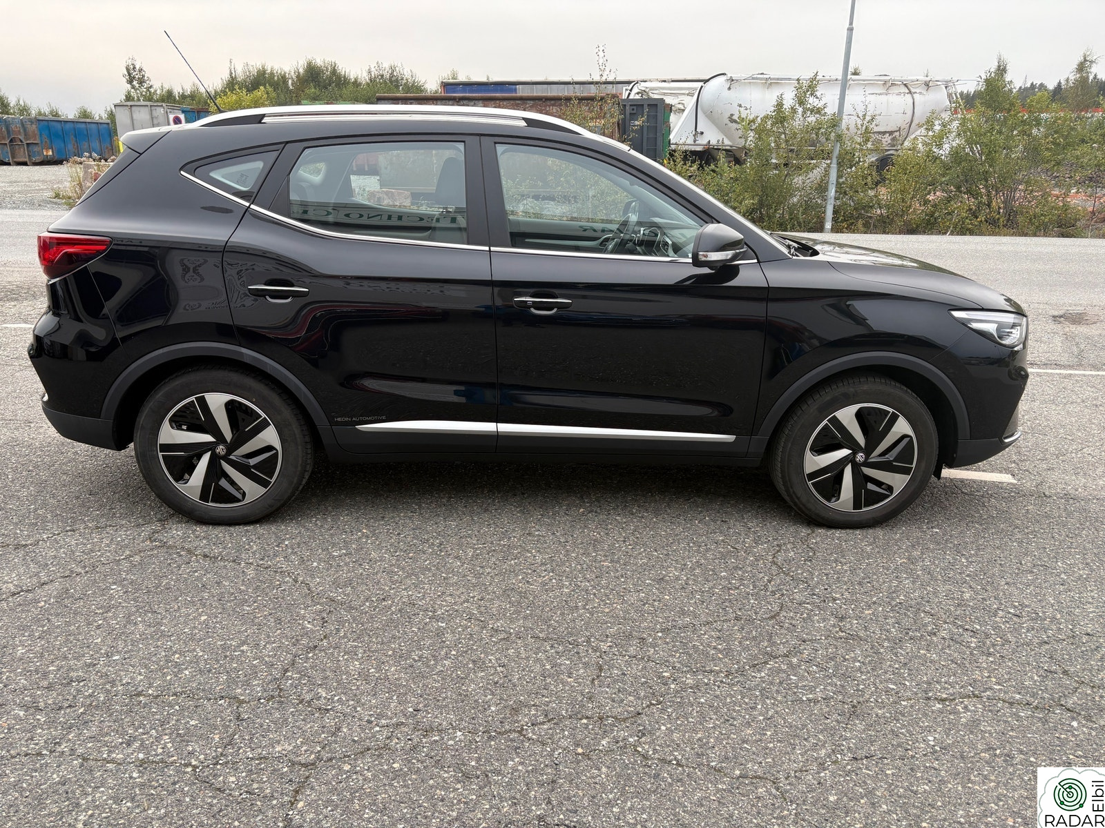 MG ZS EV 70KW 156HK LUXURY SKINN KLIMA NAVI PANORAMATAK