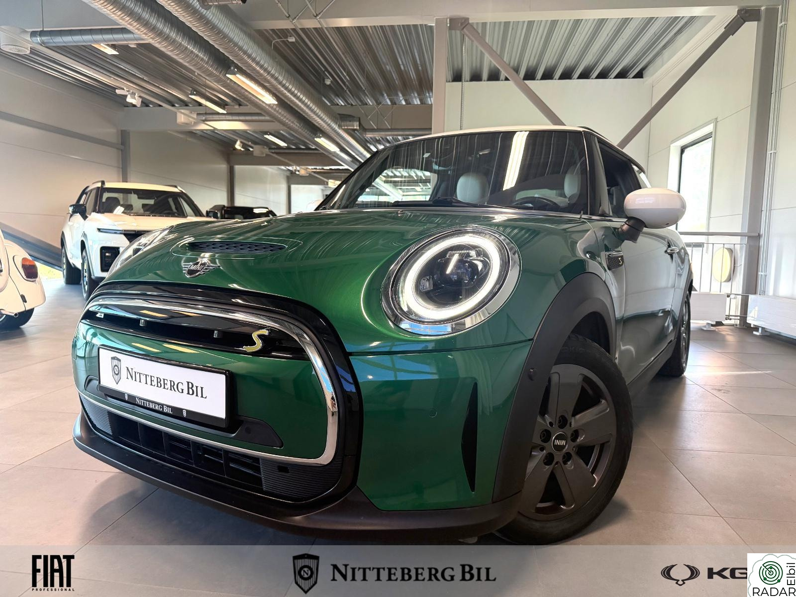 MINI Cooper SE Experience- Skinn- Soltak-Navi-Hardman-Kardon-R.Kamera