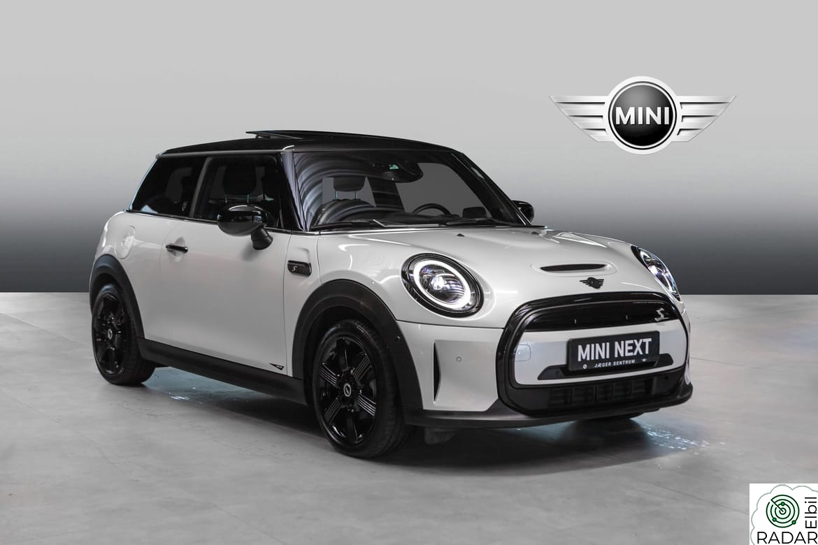 MINI Cooper SE MAXIMIZE KUPEVARMER KAMERA PANO HARMAN SKINN