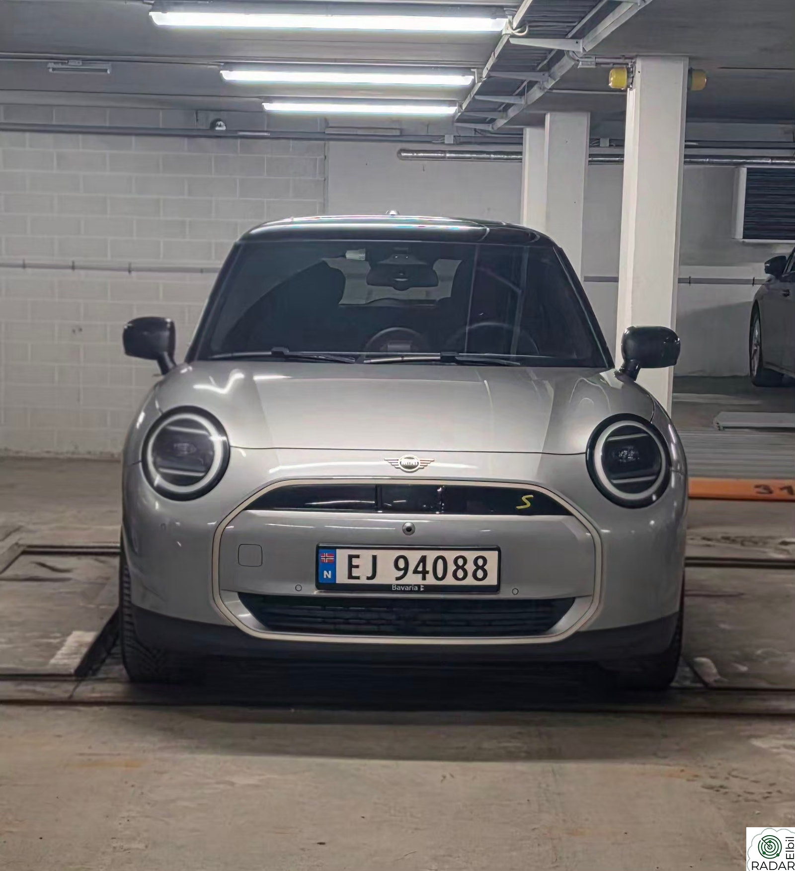 MINI Cooper SE SE Favoured Trim