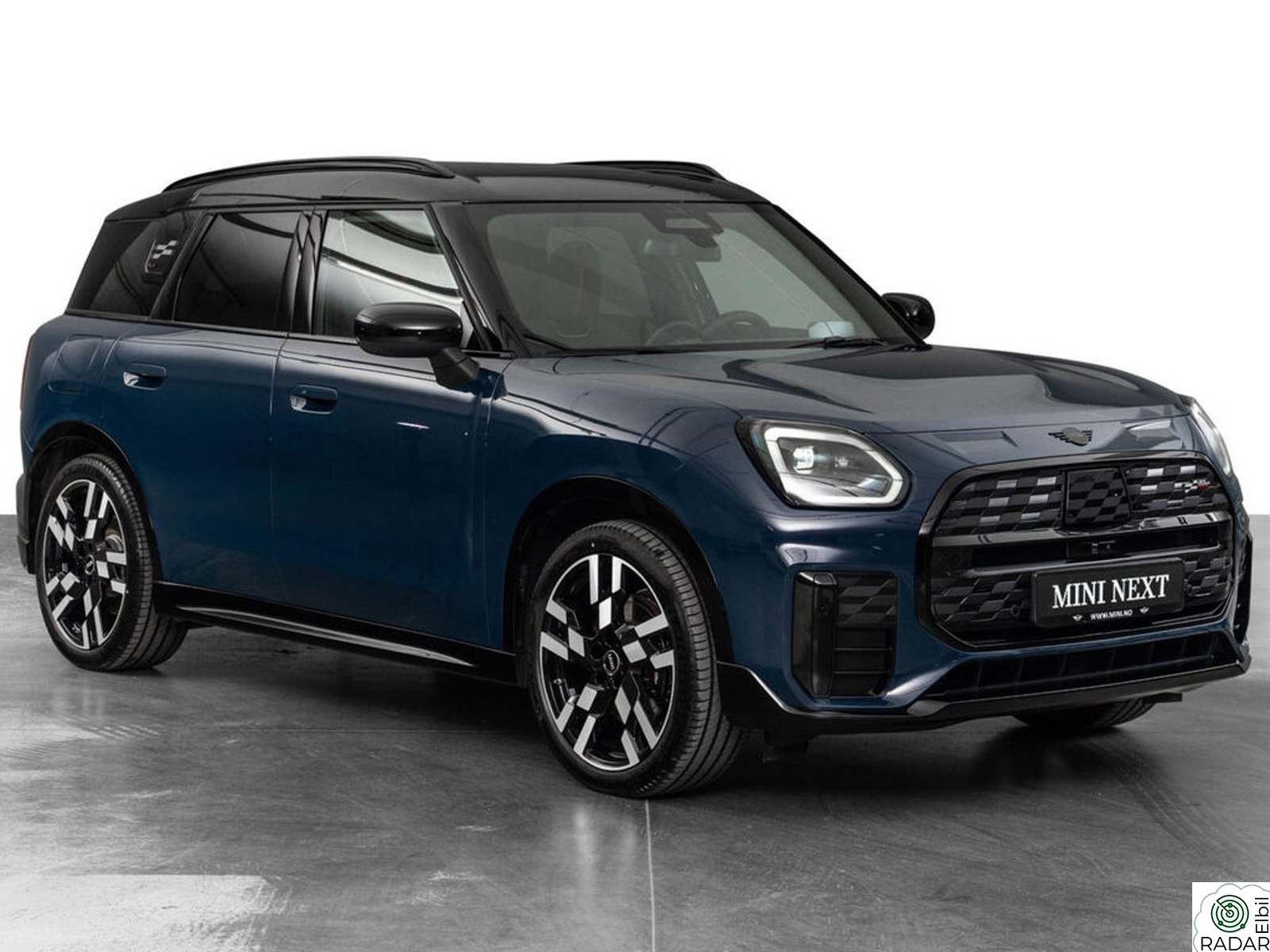 MINI Countryman SE ALL4 JCW Trim, Package XL + V-hjul