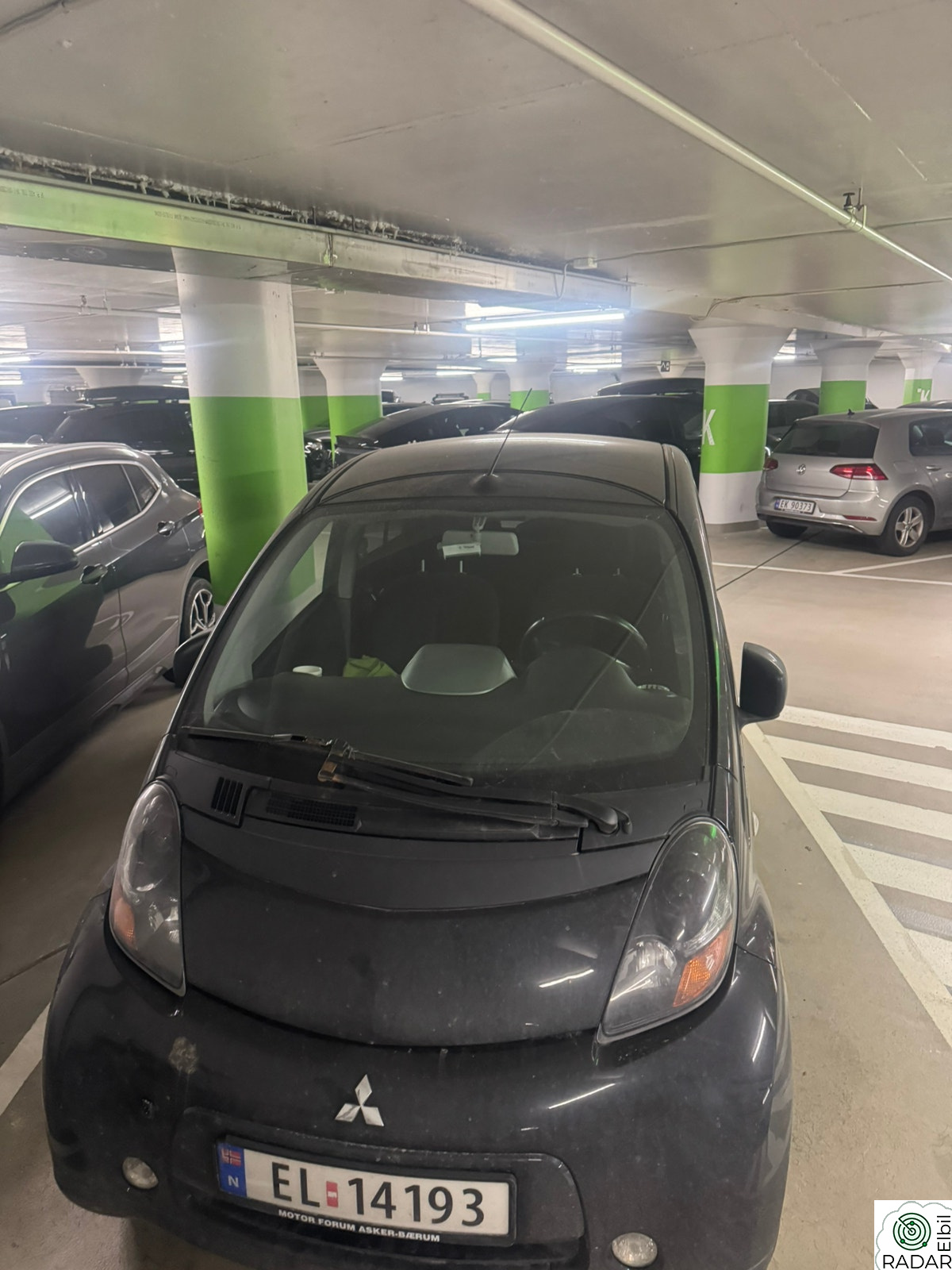 MITSUBISHI I-MIEV (to-tone lakk/ dekaler)