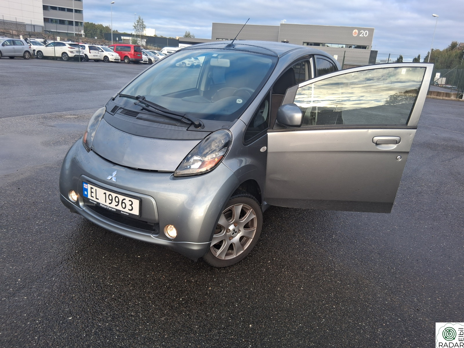 MITSUBISHI - i-MiEV