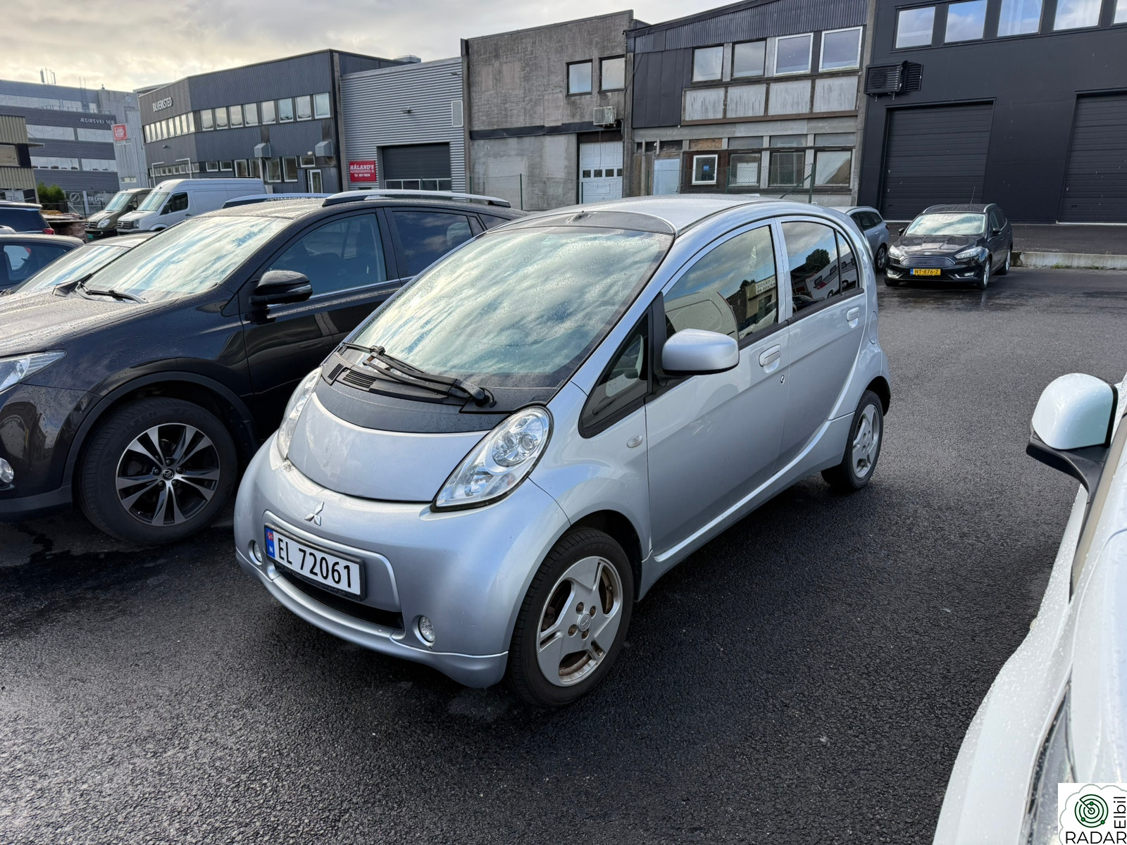 MITSUBISHI i-MIEV