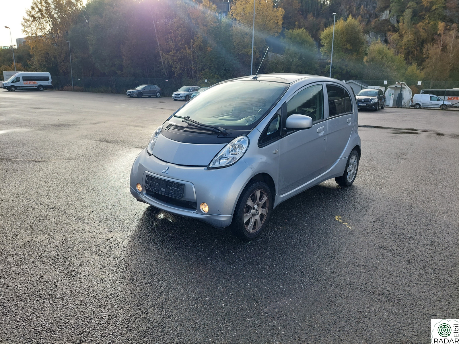 MITSUBISHI i-MIEV
