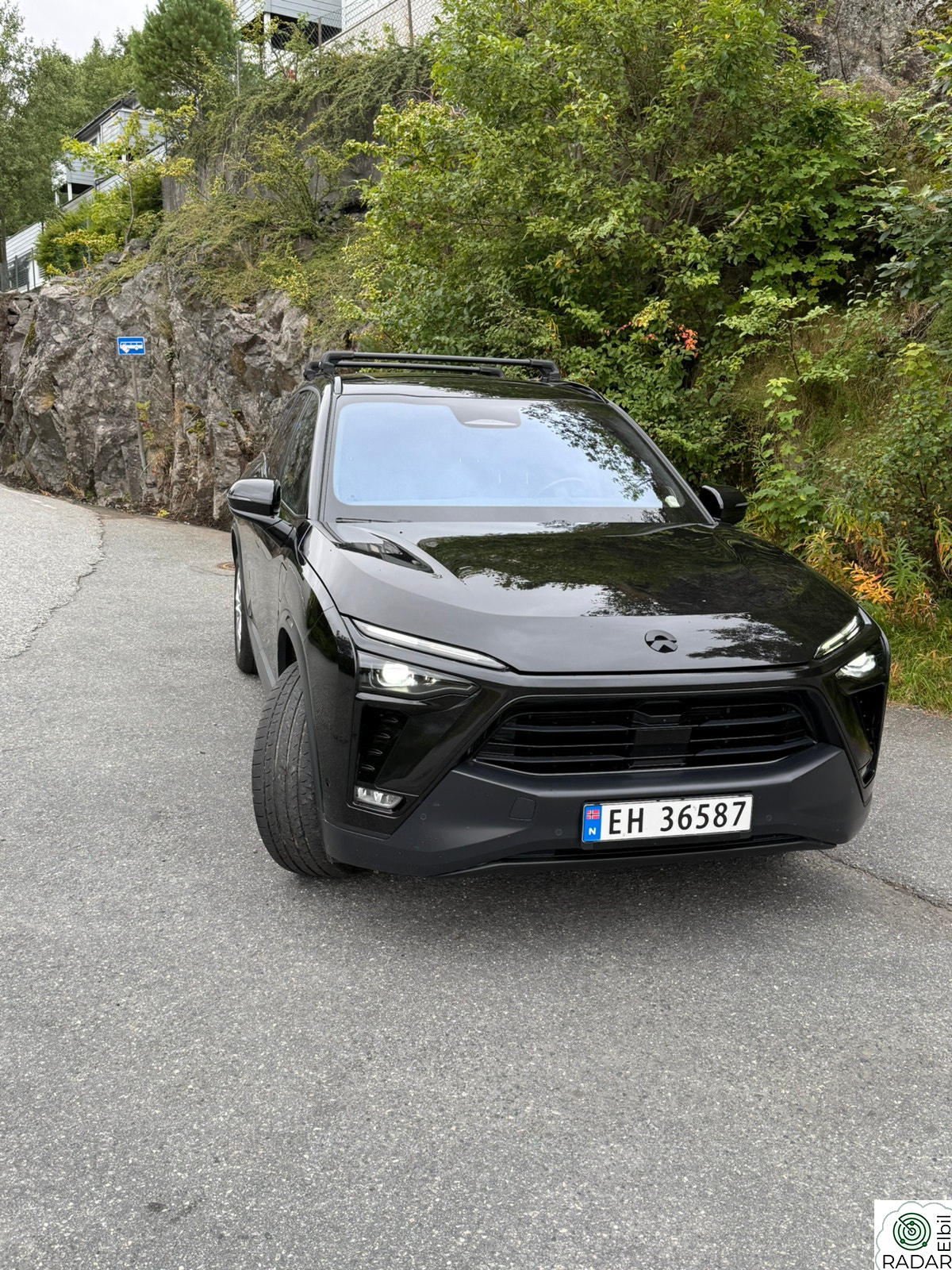 NIO ES8 SR AWD all black/BaaS 75kwh/ACC/360/6-Seter/Soltak/krok