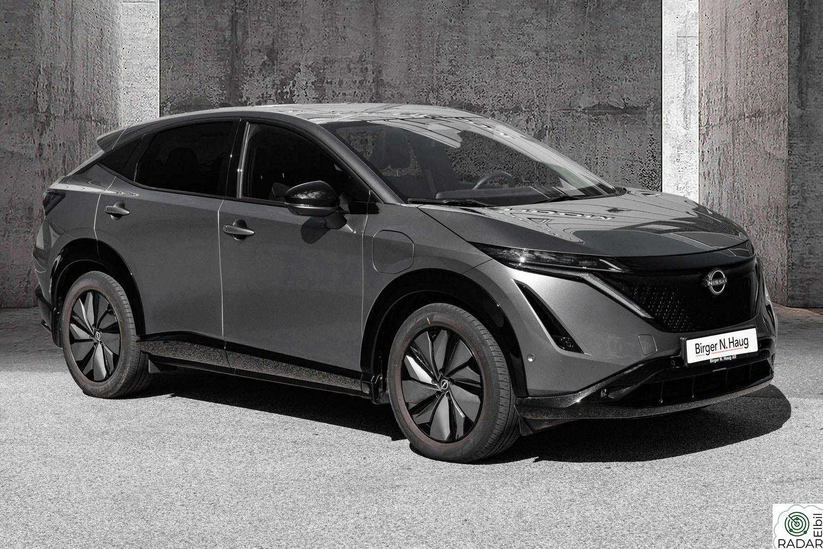 NISSAN ARIYA e4ORCE Evolve 87kWt TOPPUTSTYRT-HENGERFESTE-LAV KM
